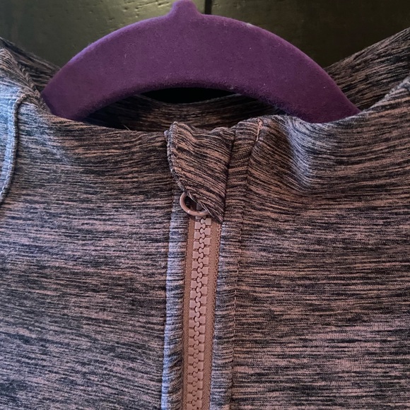 Yogalicious LUX FITTED FULL ZIP ATHLETIC TOP IN HEATHER PINKY PEACH COLOR - Picture 3 of 9